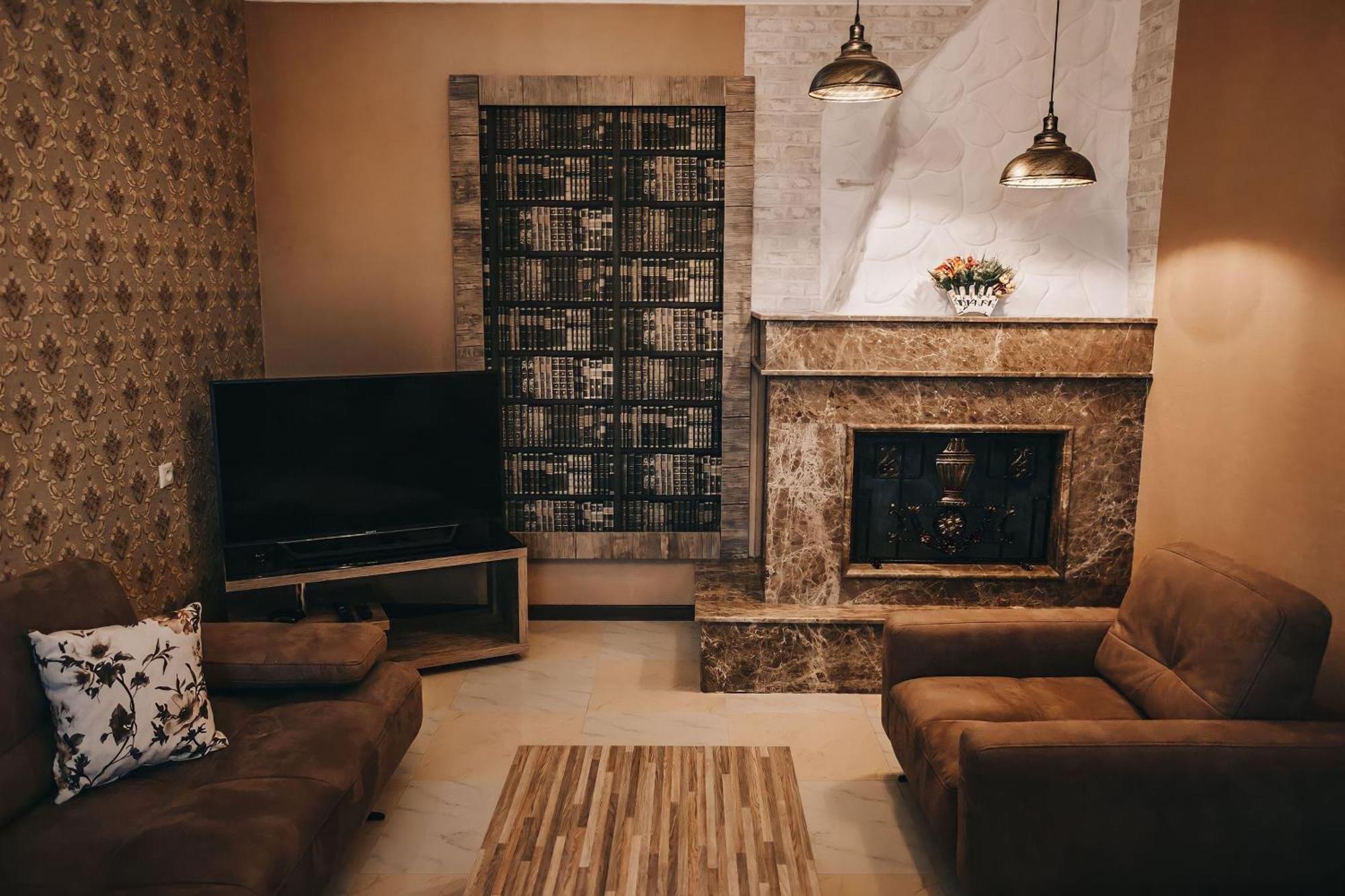 7 Rooms Hotel Tserovani ภายนอก รูปภาพ